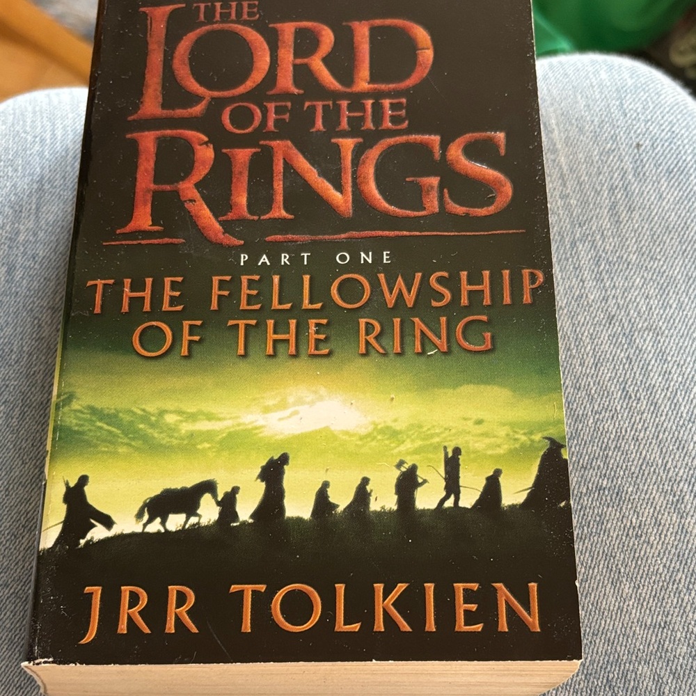 The Lord of the Rings: The Fellowship of the Ring Coffee Table Book